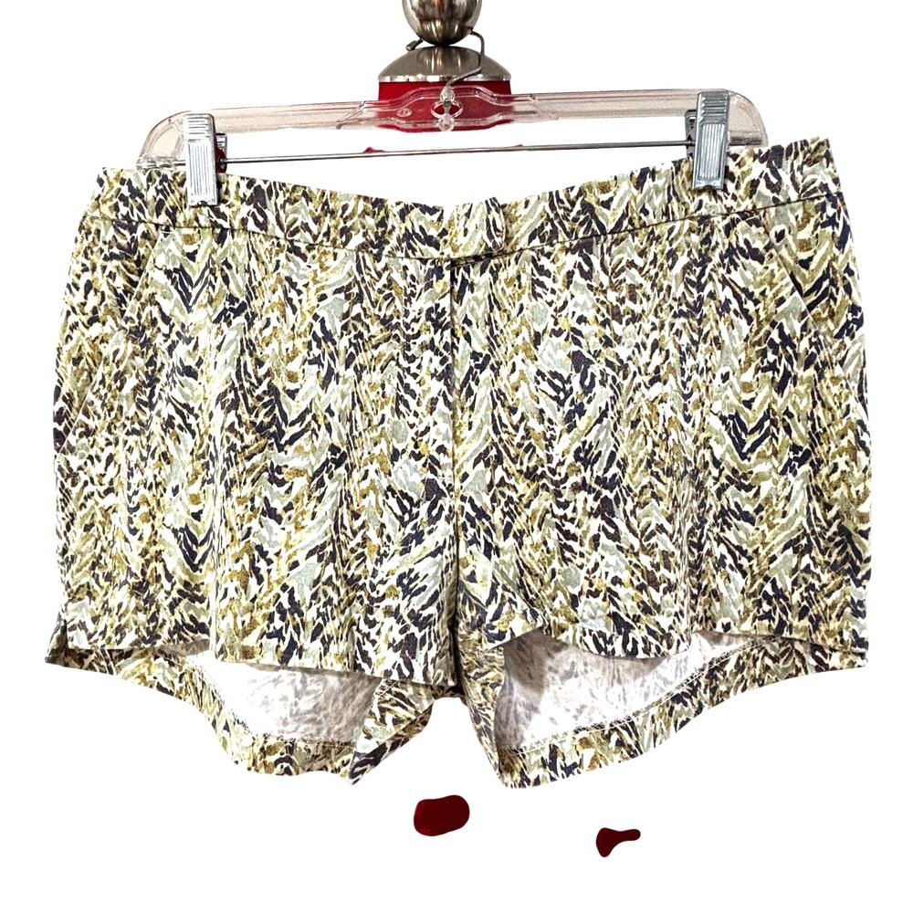 H&M cotton blend short shorts size 10 green gray abstract print pockets stretch